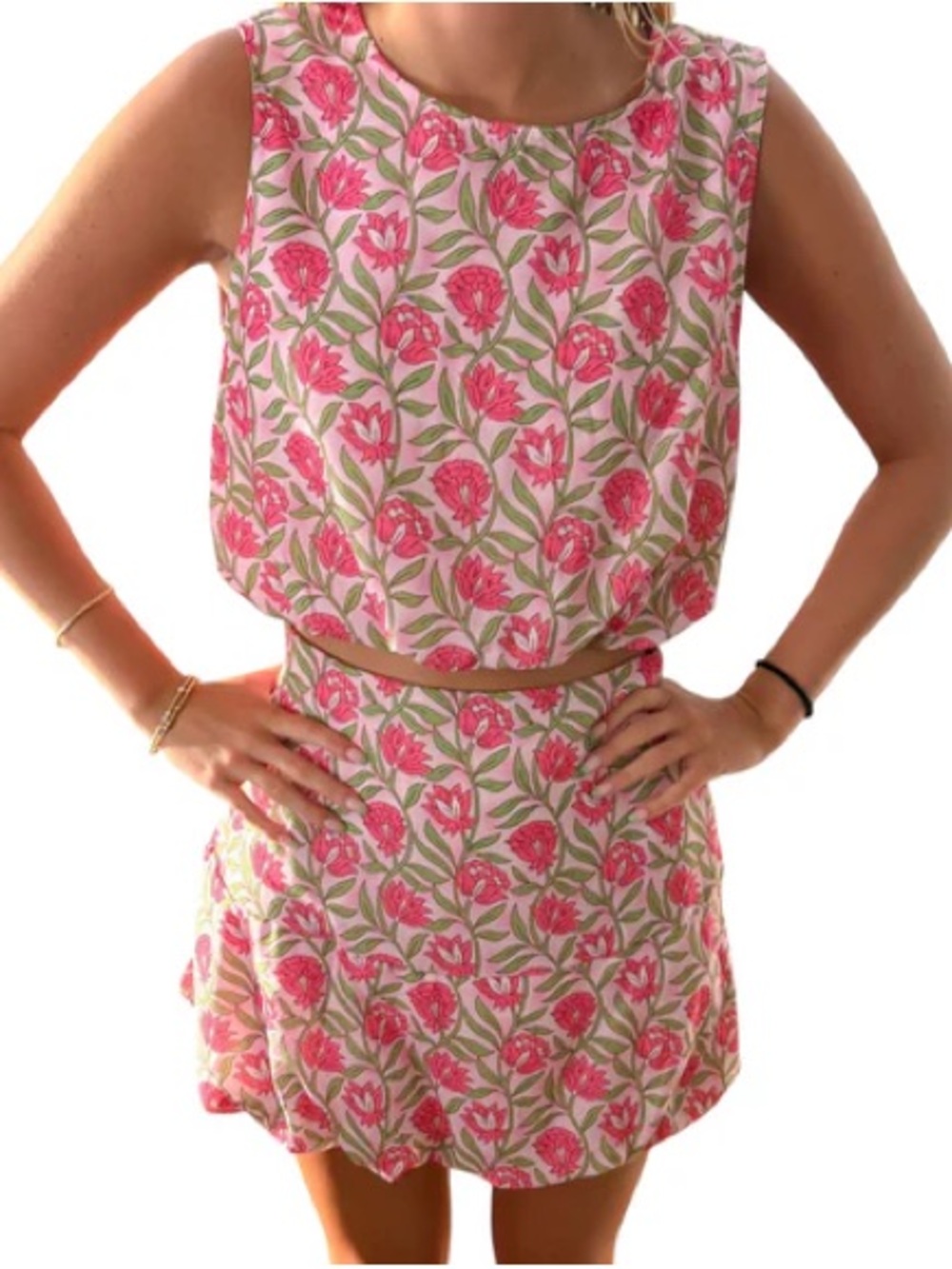 Fancy D Boutique Pink Floral Bubble Hem Crop Top Size Large